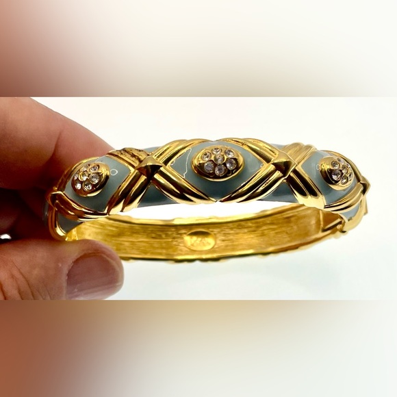 Joan Rivers Signed Gold Tone Light Blue Enamel Crystals Hinged Bangle Bracelet - Picture 5 of 11